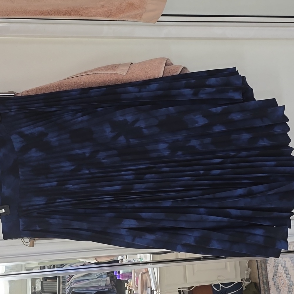 Vince Womens Pleated Skirt Size 12  Blue Hydra Polyester Winter Tie Dye
